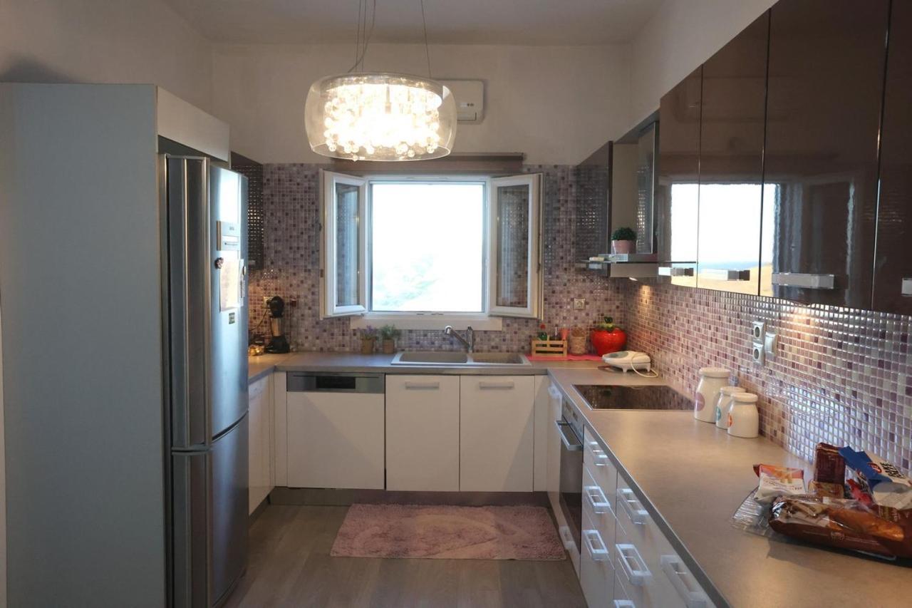 Vacation House With Stunning View - Vári Exteriör bild